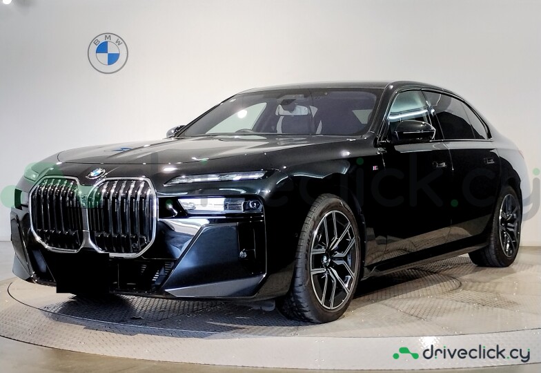 BMW 7 series Black
