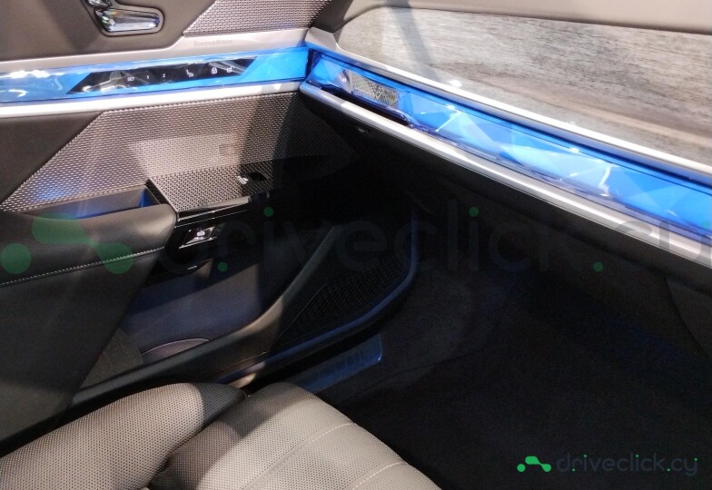 BMW 7 series Black