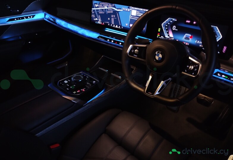 BMW 7 series Black