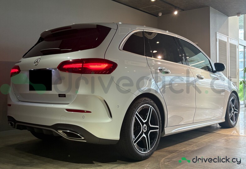 Mercedes B-class White