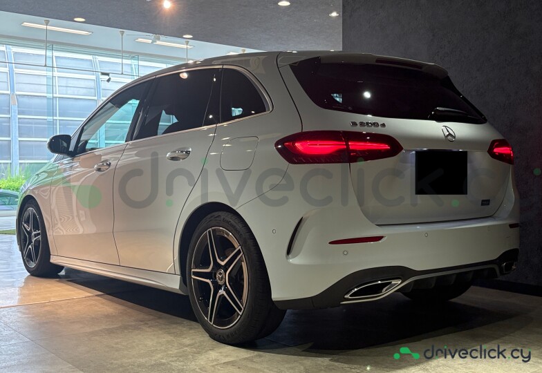 Mercedes B-class White