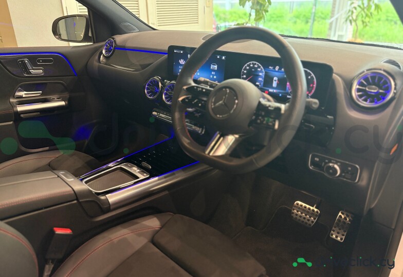 Mercedes B-class White