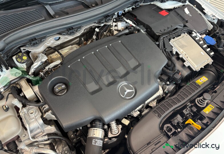 Mercedes B-class White