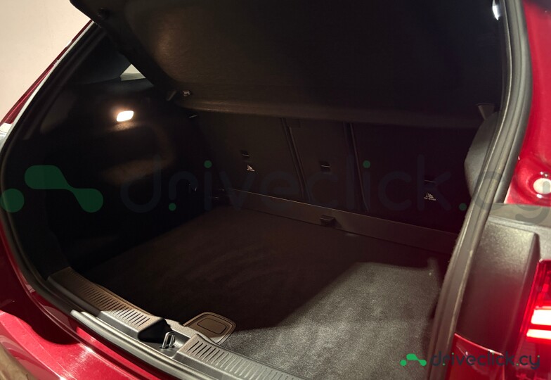 Mercedes B-class Red