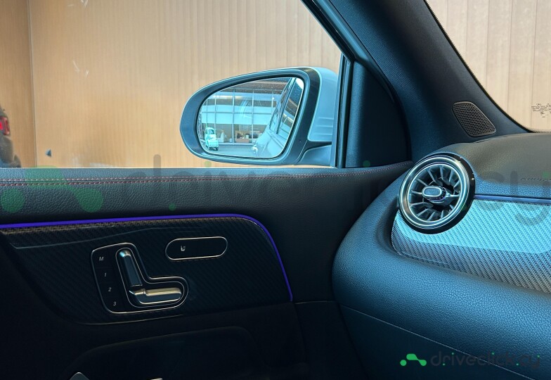 Mercedes GLA-class White