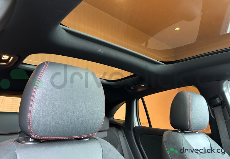 Mercedes GLA-class White