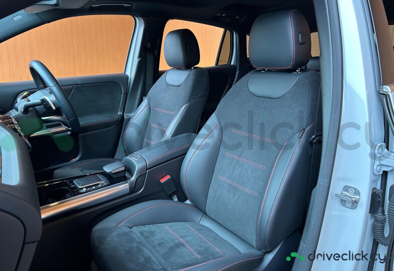 Mercedes GLA-class White