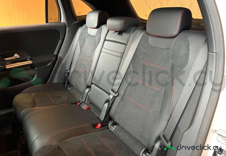 Mercedes GLA-class White