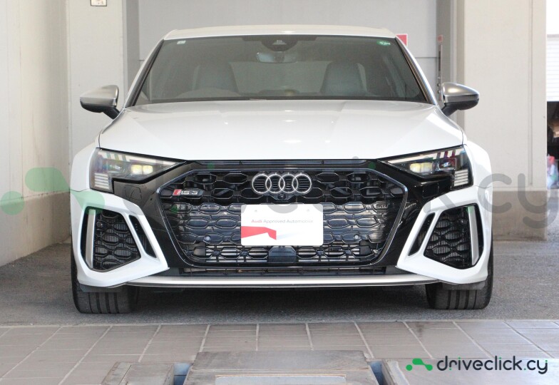 Audi RS3 Белый