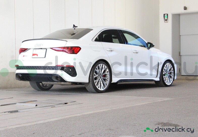 Audi RS3 Белый