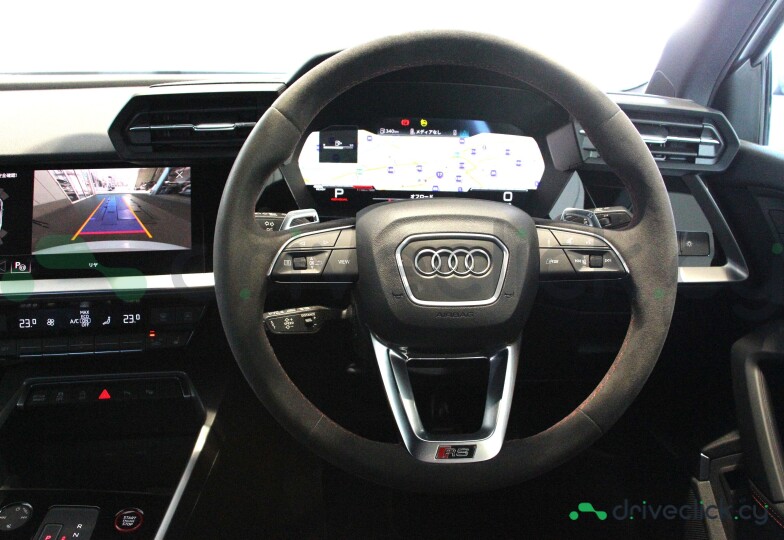 Audi RS3 Белый