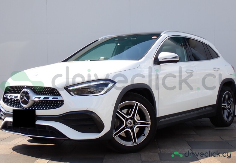 Mercedes GLA-class White