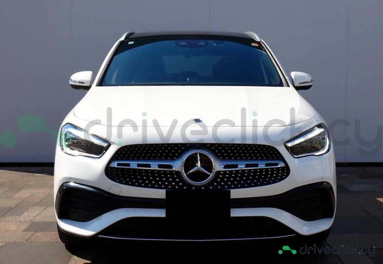 Mercedes GLA-class White