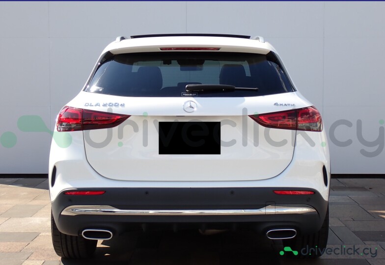Mercedes GLA-class White