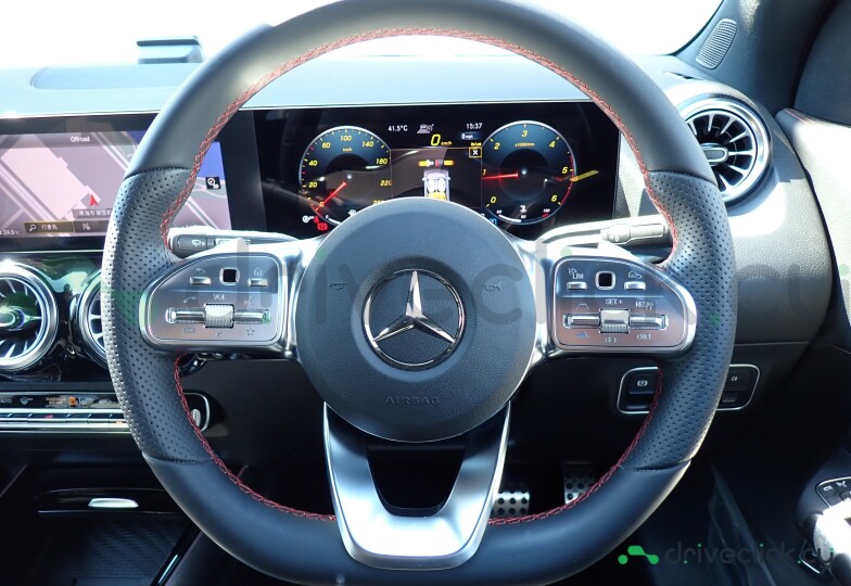 Mercedes GLA-class White