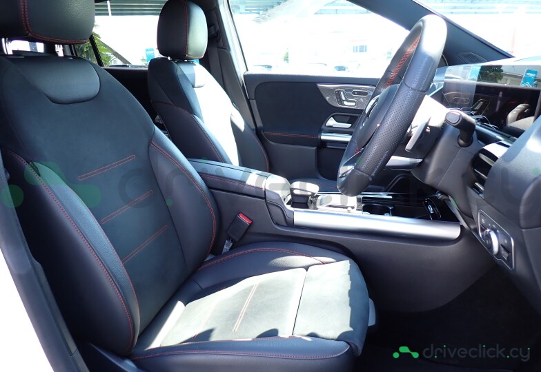 Mercedes GLA-class White