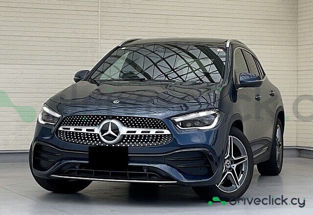 Mercedes GLA-class Blue