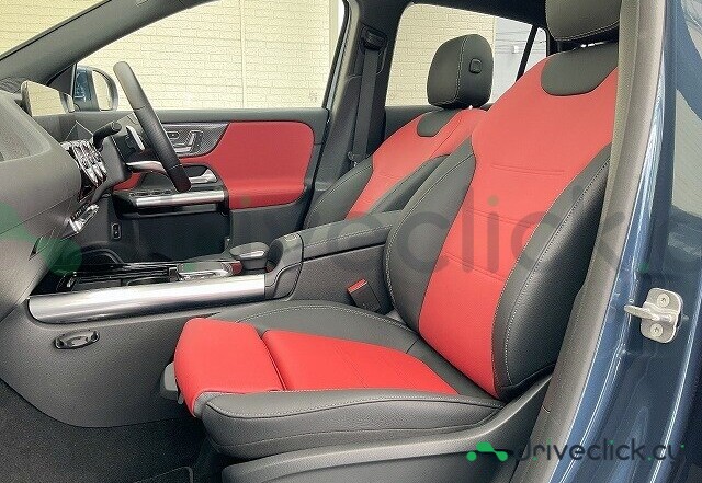 Mercedes GLA-class Blue