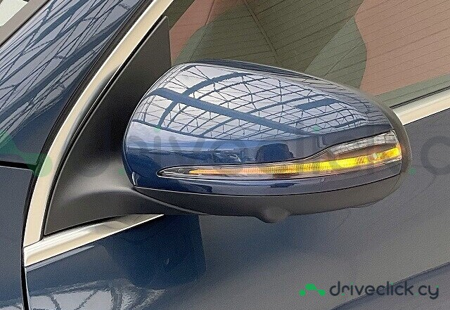 Mercedes GLA-class Blue