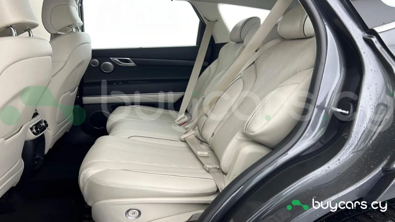 Genesis GV80 Серый