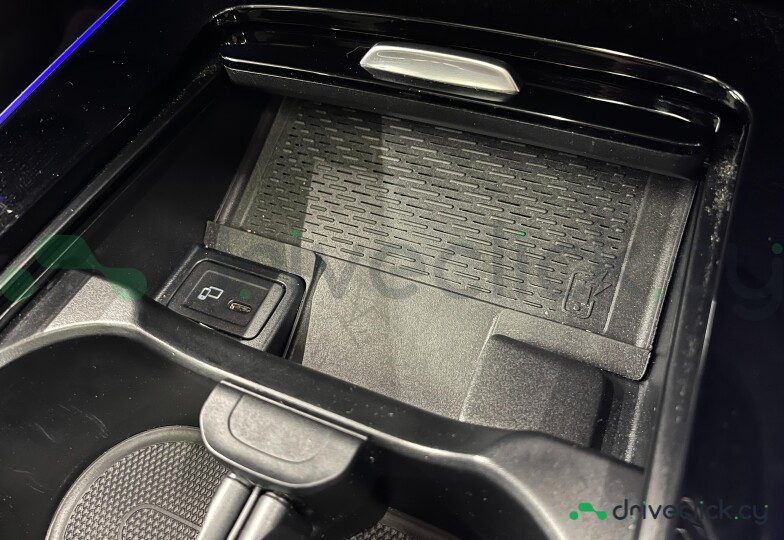 Mercedes GLA-class Black