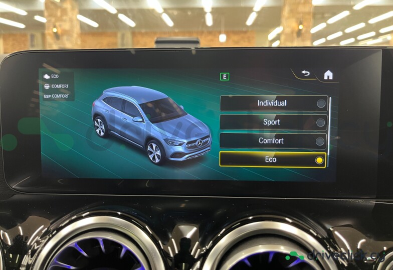 Mercedes GLA-class Black