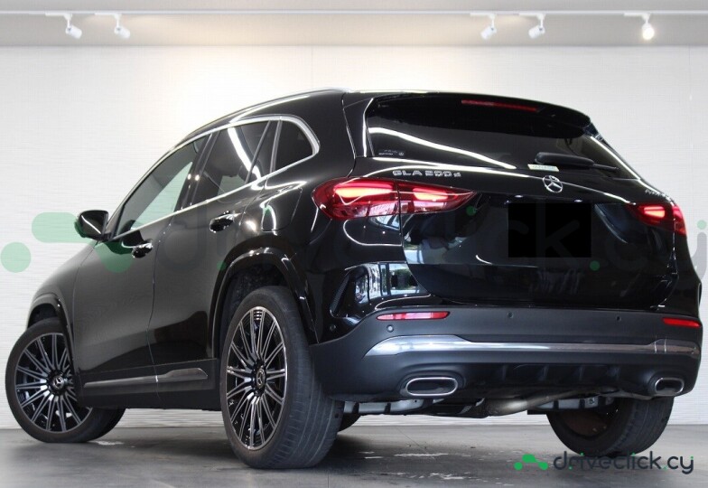Mercedes GLA-class Black