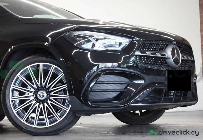 Mercedes GLA-class Black