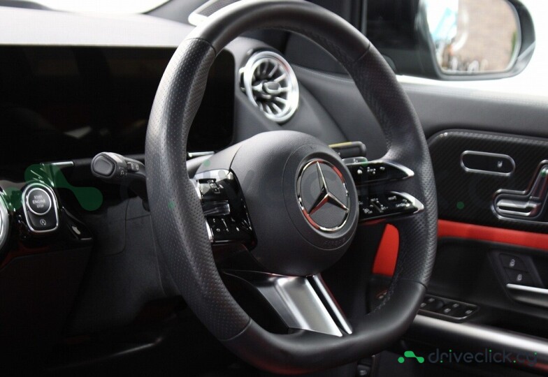 Mercedes GLA-class Black