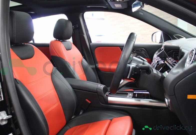 Mercedes GLA-class Black