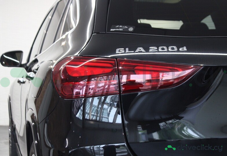 Mercedes GLA-class Black