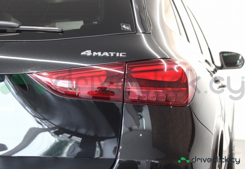 Mercedes GLA-class Black