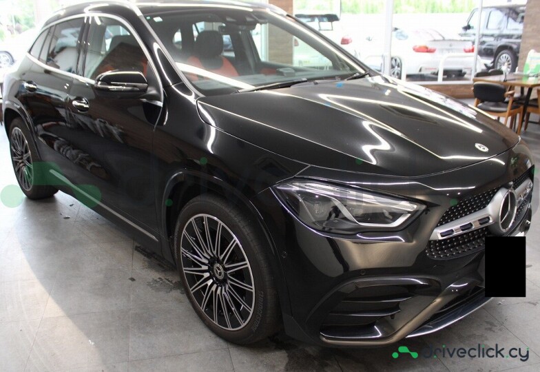 Mercedes GLA-class Black