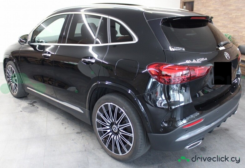 Mercedes GLA-class Black
