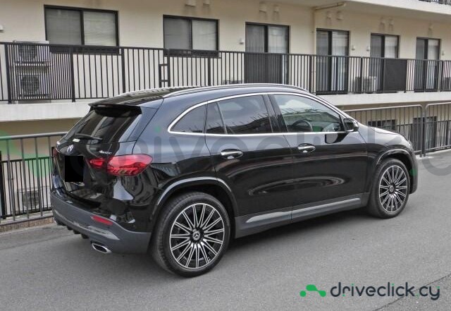Mercedes GLA-class Black