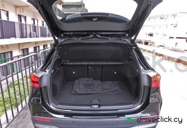 Mercedes GLA-class Black