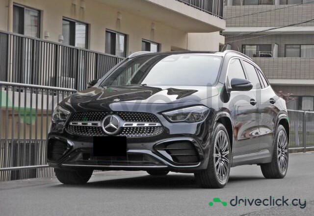 Mercedes GLA-class Black