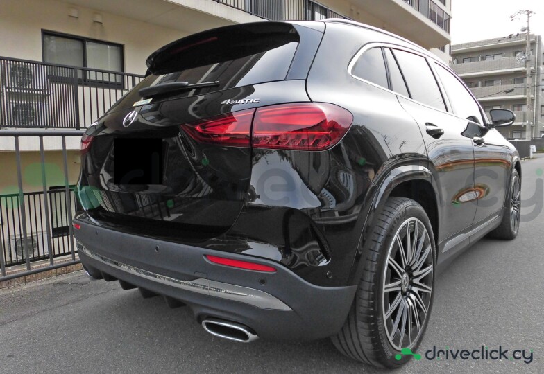 Mercedes GLA-class Black