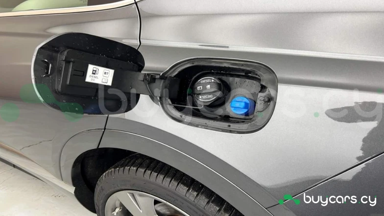 Genesis GV80 Серый