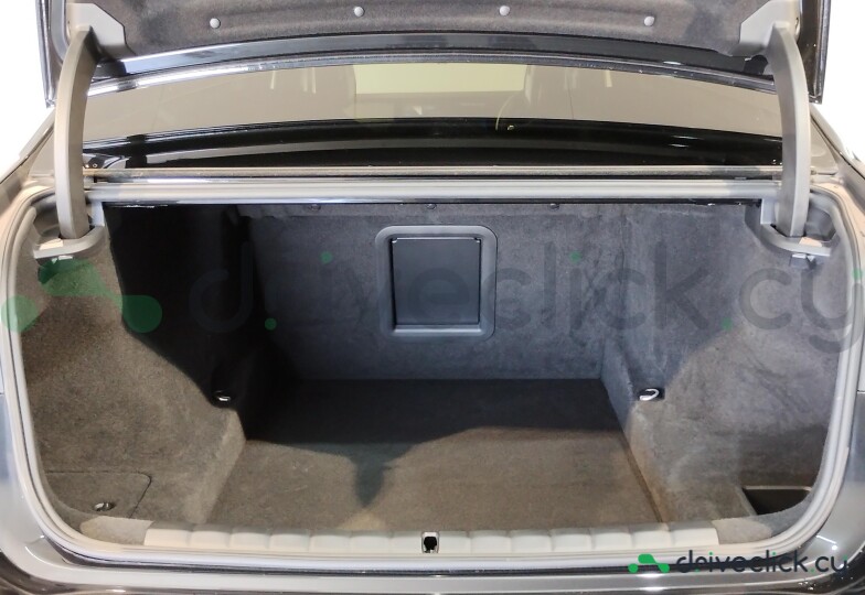 BMW 7 series Black