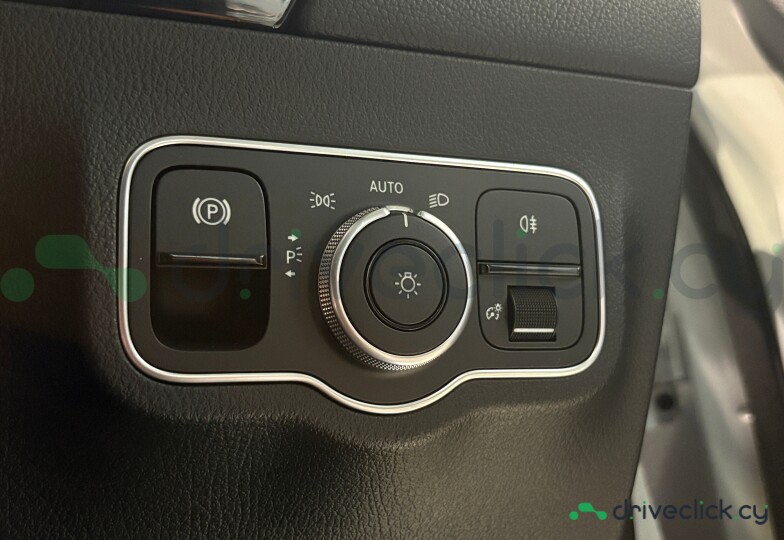 Mercedes B-class White