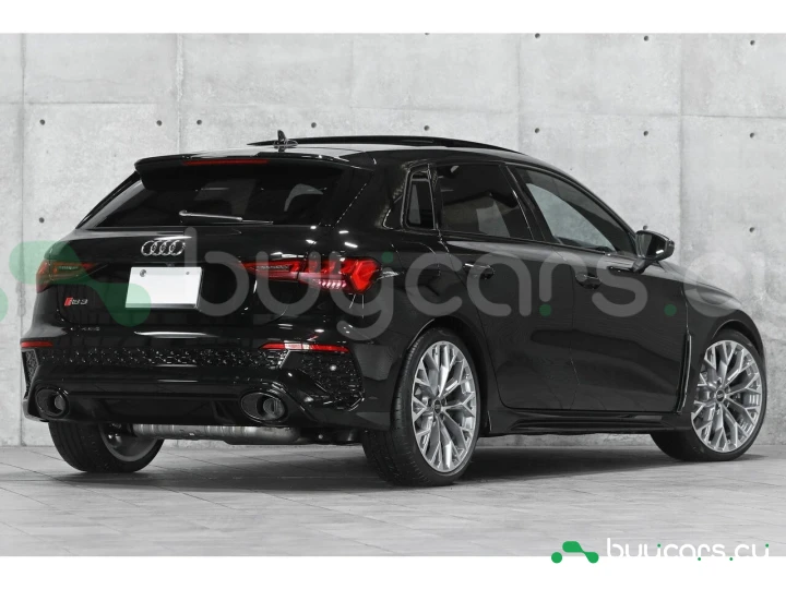 Audi RS3 Sportback Черный