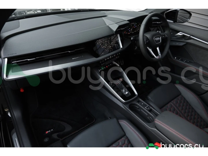 Audi RS3 Sportback Черный