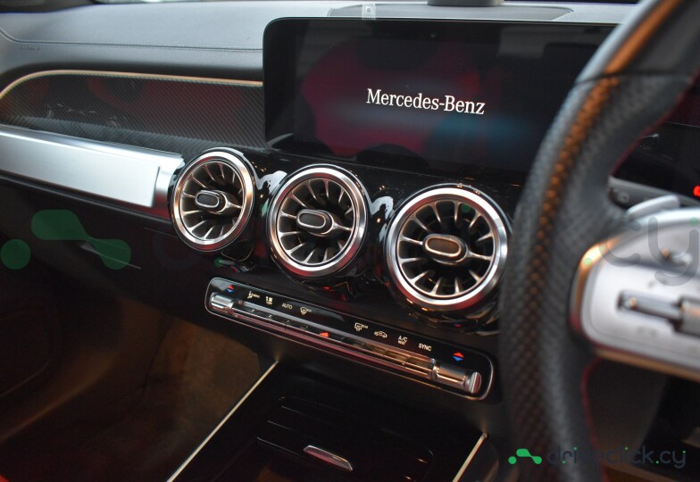 Mercedes GLB-class Black