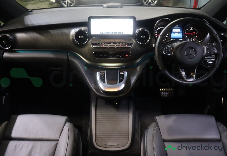 Mercedes V-class White