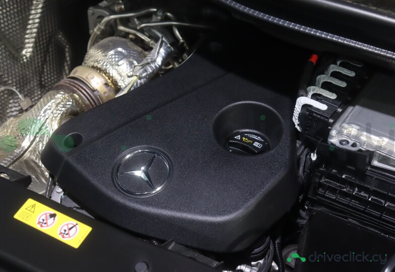 Mercedes V-class White