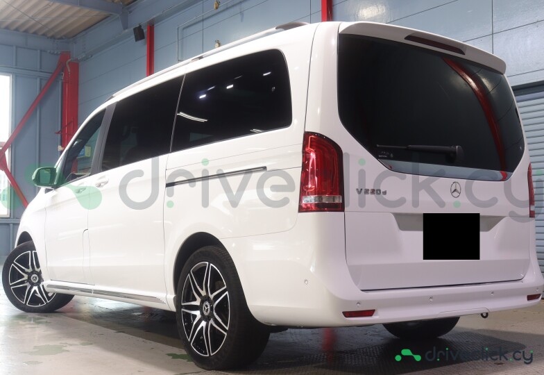 Mercedes V-class White