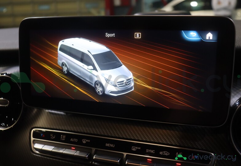 Mercedes V-class White