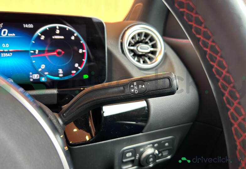 Mercedes GLA-class White