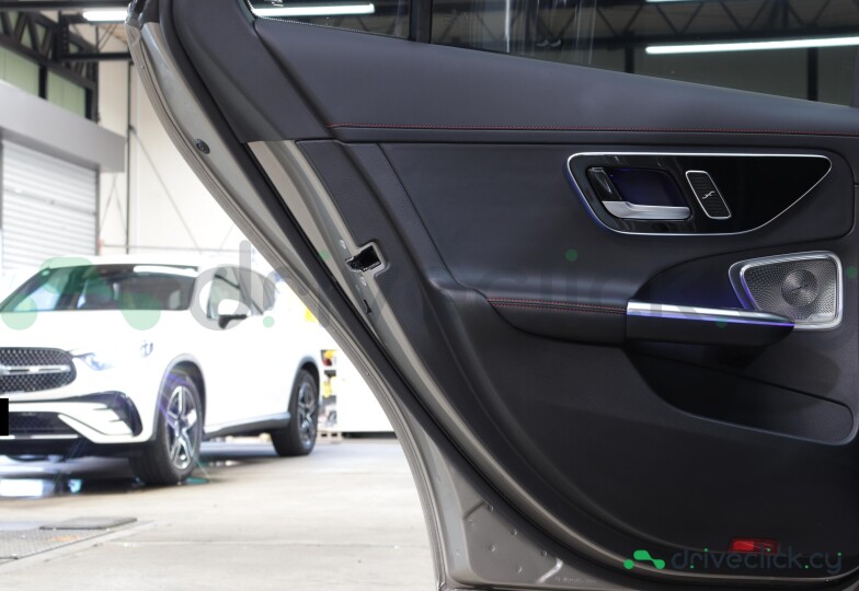 Mercedes C-class Grey